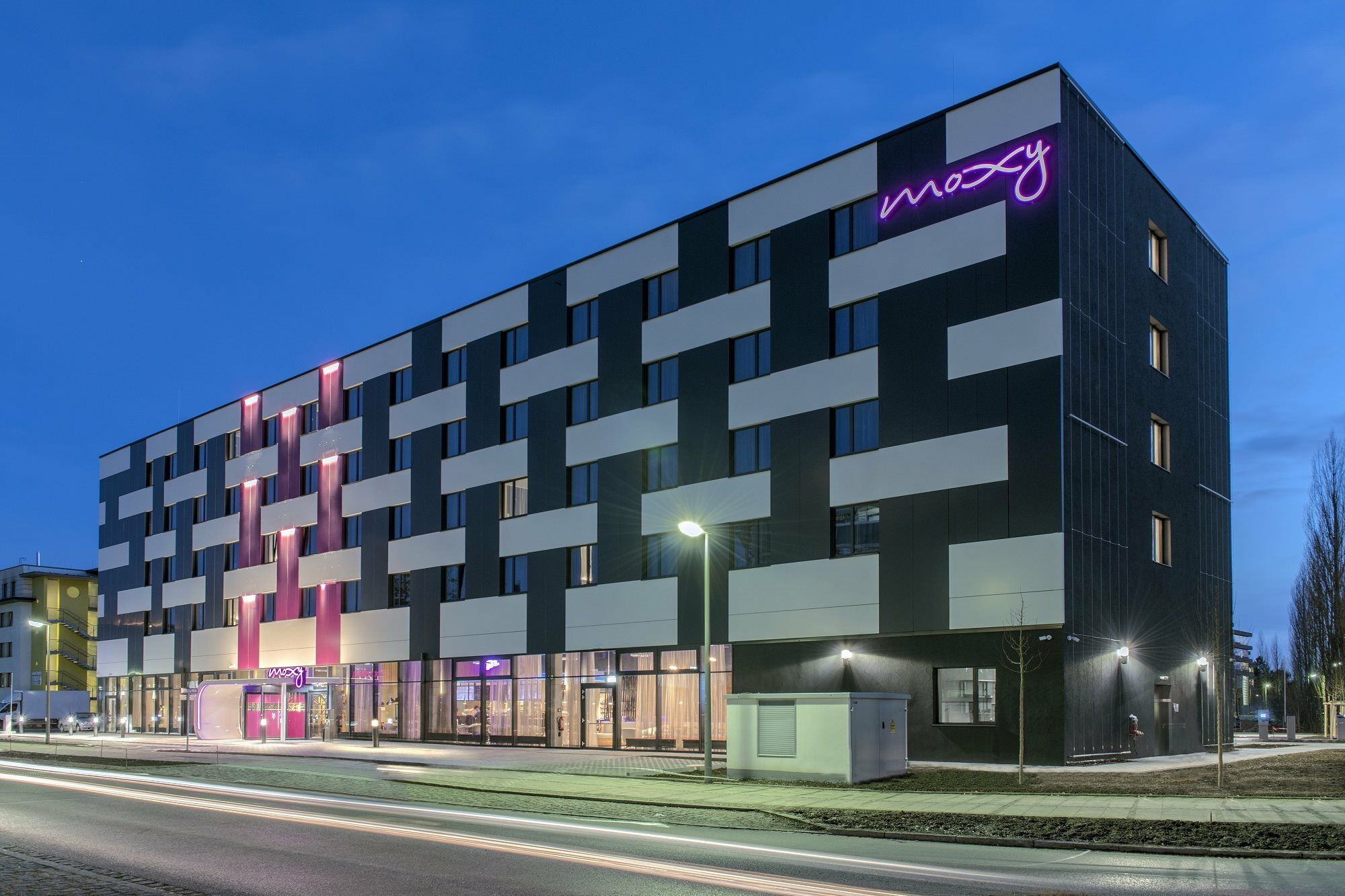 Moxy Munich Messe Hotel Aschheim Exterior photo